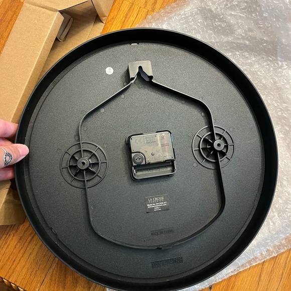 NWT Lacrosse Clock - Picture 4 of 4